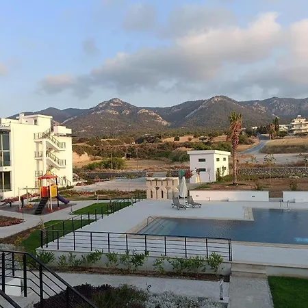 Atlantis Loft Beachfront Penthouse Access Sea And Montainview * Agios Nikolaos (Famagusta)