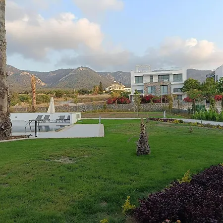 Atlantis Loft Beachfront Penthouse Access Sea And Montainview * Agios Nikolaos (Famagusta)